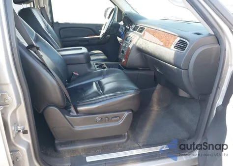 2007 Chevrolet Suburban 1500 Lt z USA, uszkodzony, nr VIN 1GNFK16367J164652